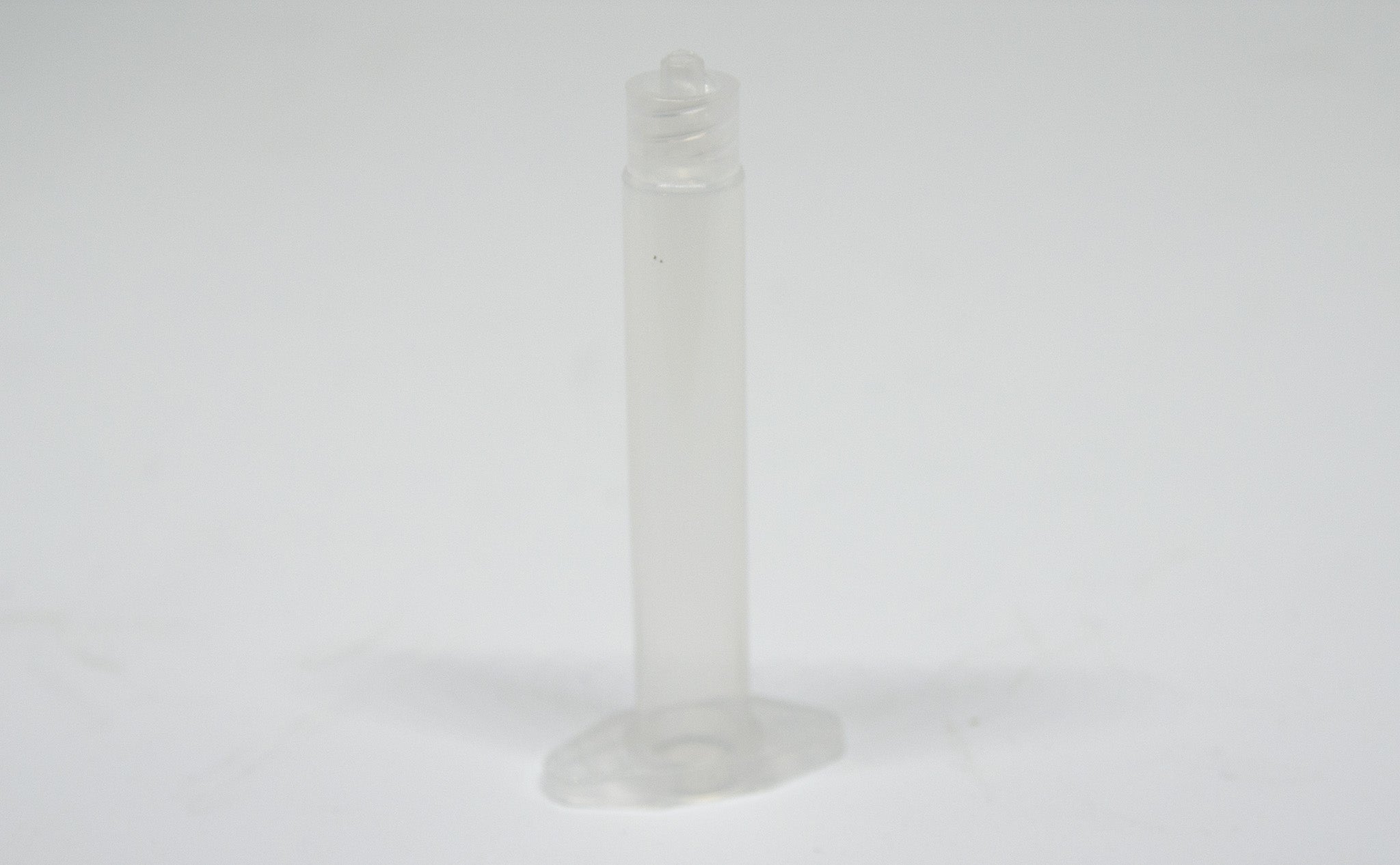 3cc size clear syringe barrel vertical